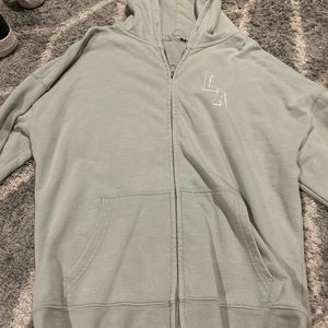 LA ZIP UP